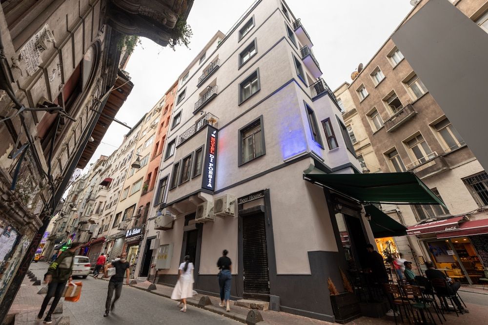 undefined Hotel Di Poesia 3