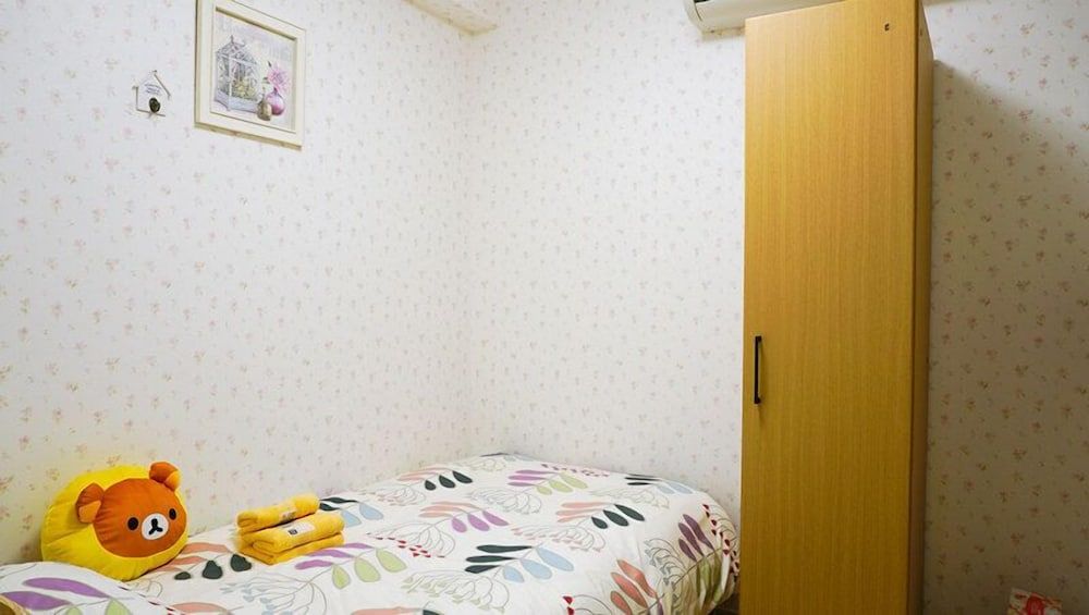 Breeze Shortstay Female Only Double Room B, Women only 7