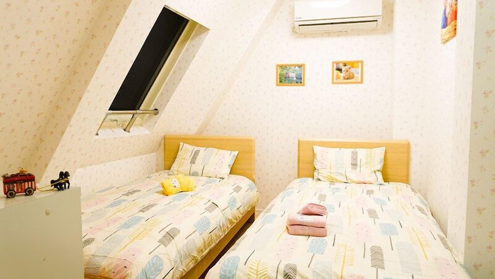 Breeze Shortstay Female Only Double Room A, Women only 6