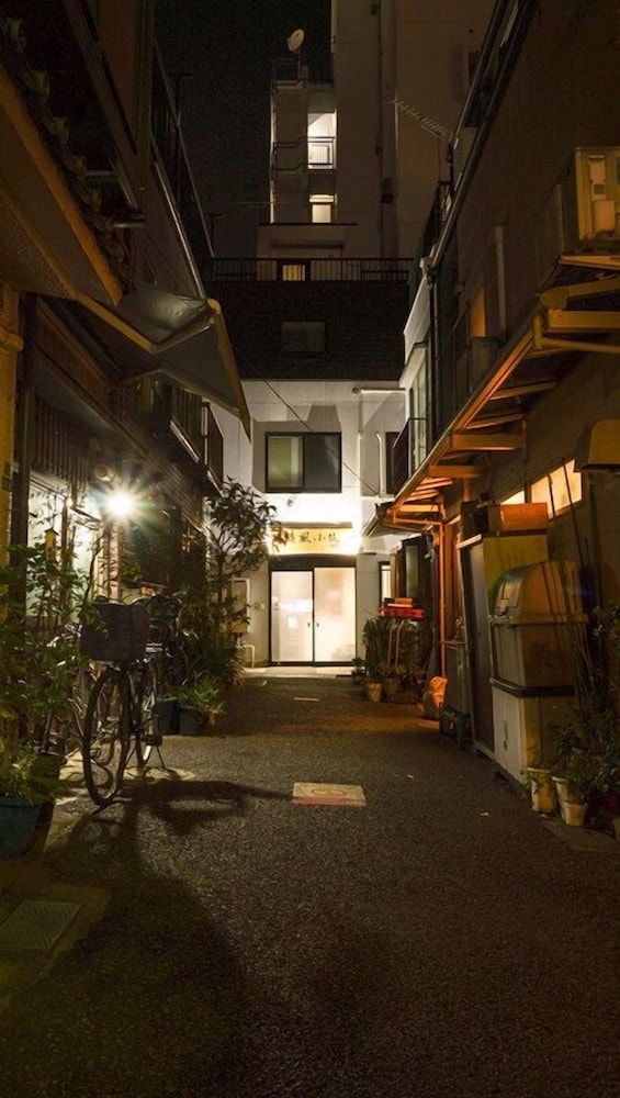 undefined Breeze Shortstay Female Only 6