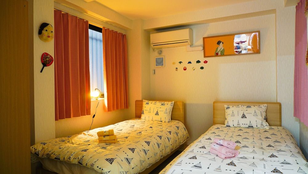 undefined Breeze Shortstay Female Only 9