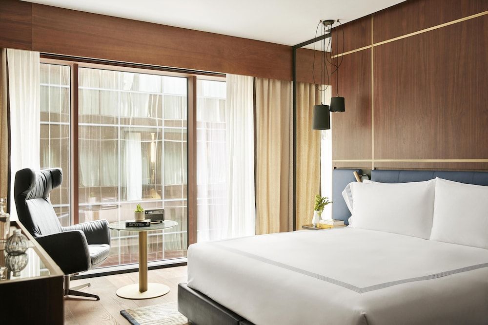 Thompson Madrid, by Hyatt Room, 1 King Bed