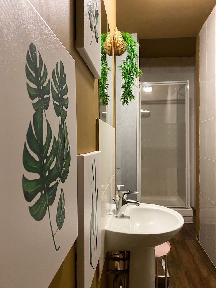 Holland Road Stays Studio, Ensuite (Compact) 7