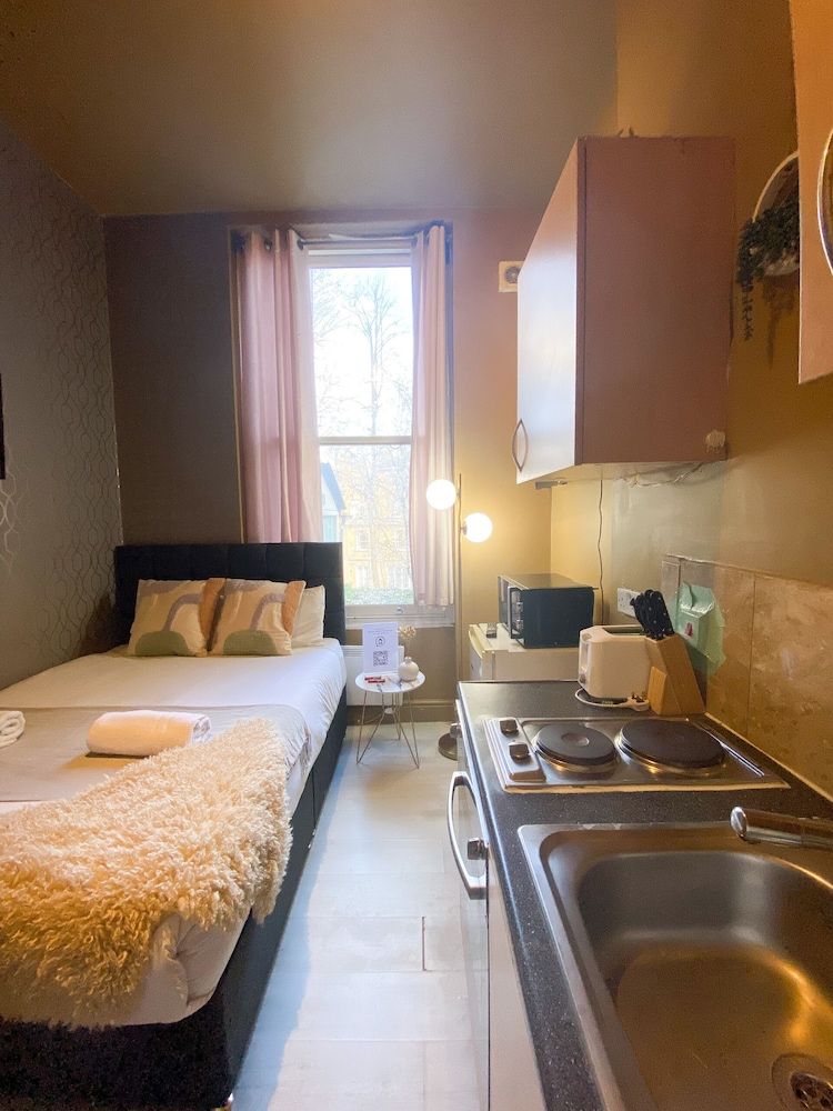 Holland Road Stays Studio, Ensuite (Compact) 5