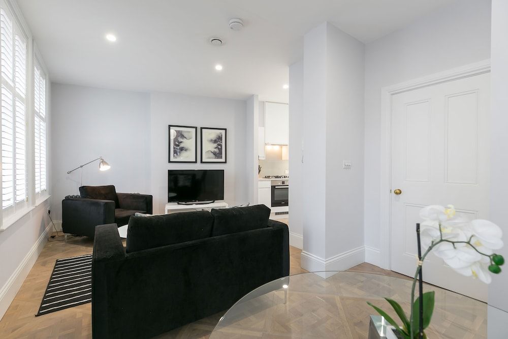 Urban Chic - Shaftesbury Standard One Bedroom Apartment 19