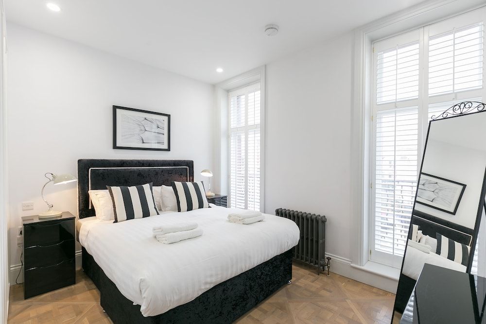 Urban Chic - Shaftesbury Standard One Bedroom Apartment 5