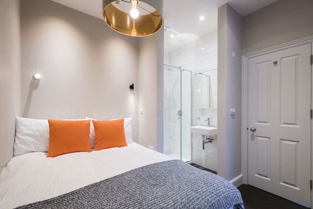 undefined JOIVY Elegant 2 Bedroom Flat near Kensington Gardens 9