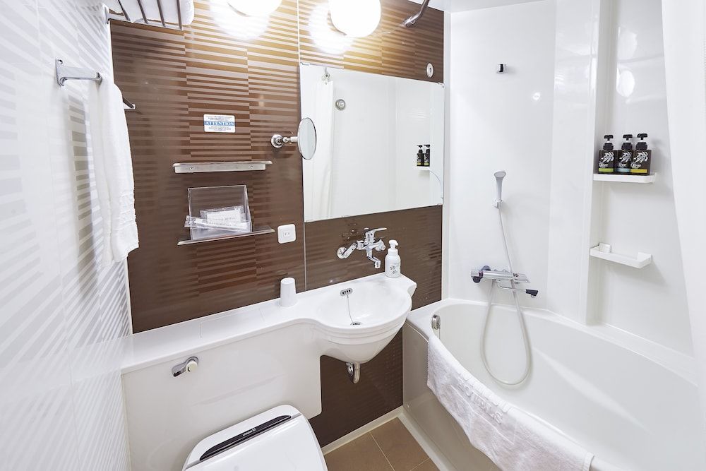 Sotetsu Fresa Inn Kanda Otemachi Standard Semi-Double Room, Non Smoking 5