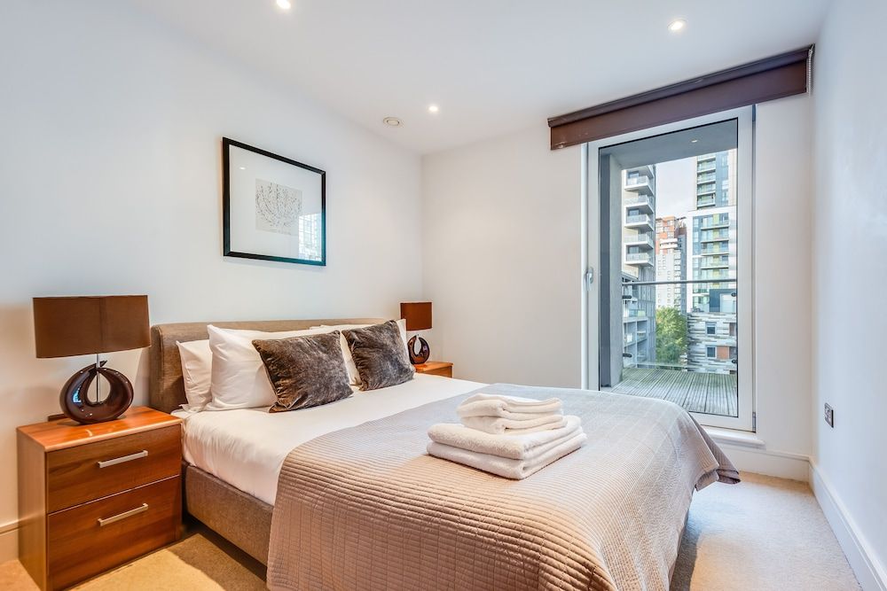 undefined Two Bedroom Apartment in Canary Wharf 7