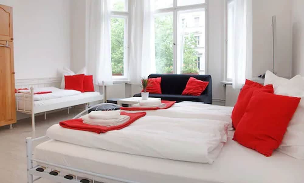 undefined City Stop Berlin 2