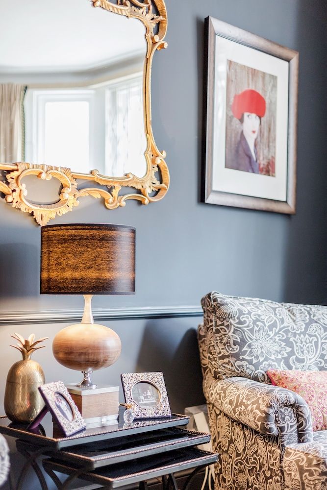 Exquisite Designers Abode Two-Bedroom House 21