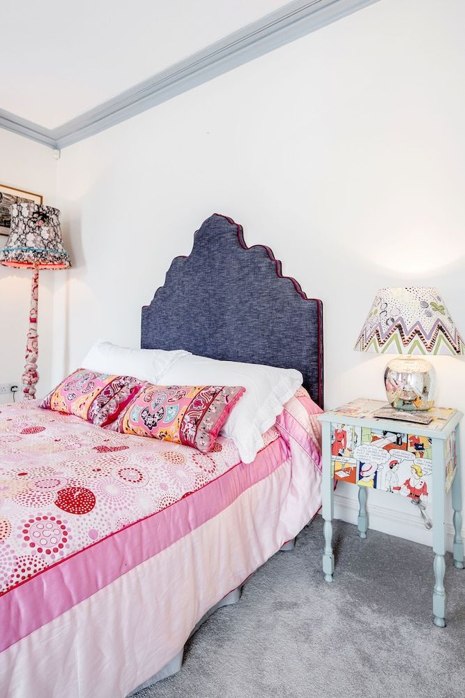 undefined Exquisite Designers Abode 4