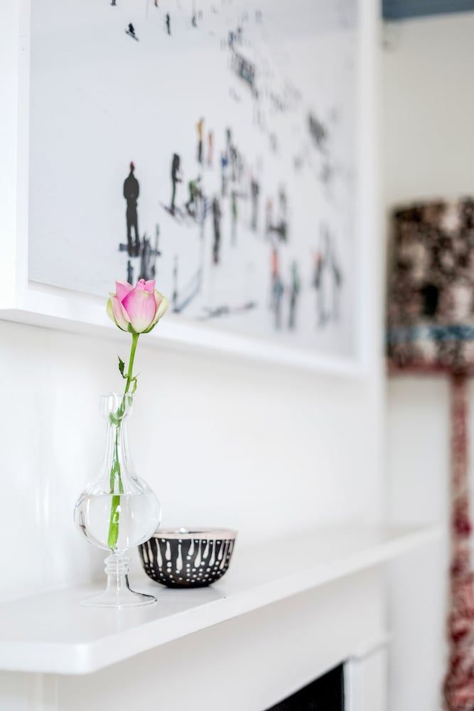 Exquisite Designers Abode Two-Bedroom House 23