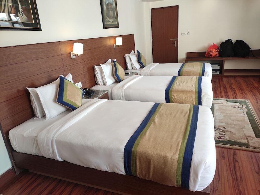 undefined Hotel Royal International 4