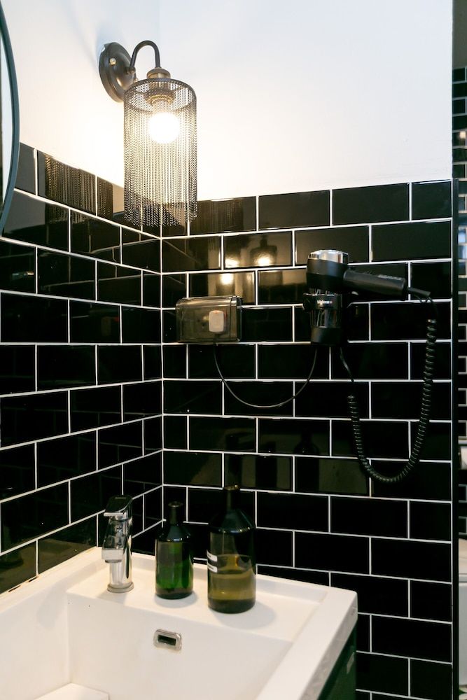 Taladnoi Paint House Double Room, No Windows 11