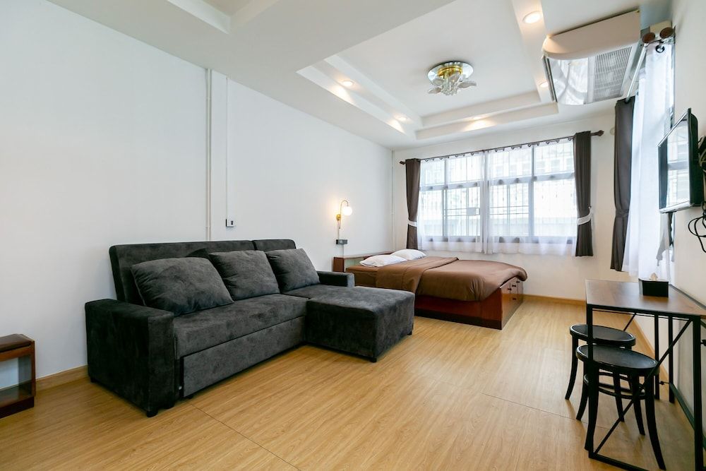 undefined Taladnoi Paint House 2