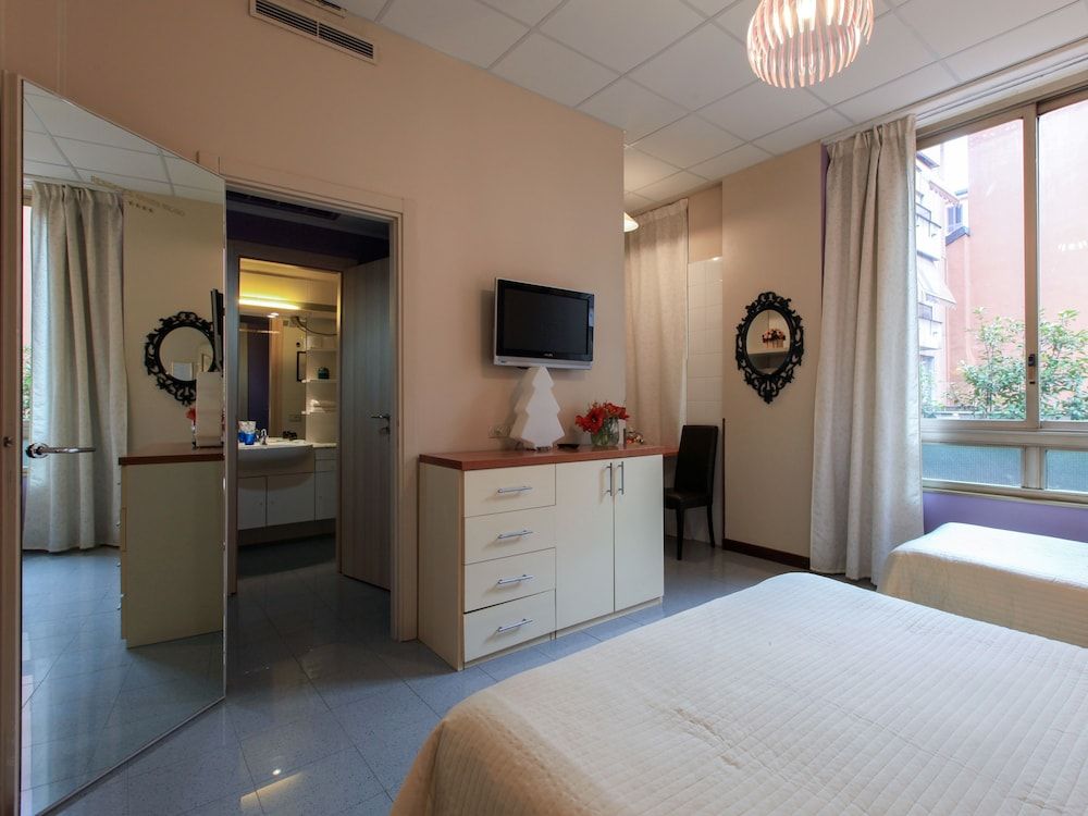 Residence House Aramis Down Town Triple Room (kindly inform about arrival time) 8