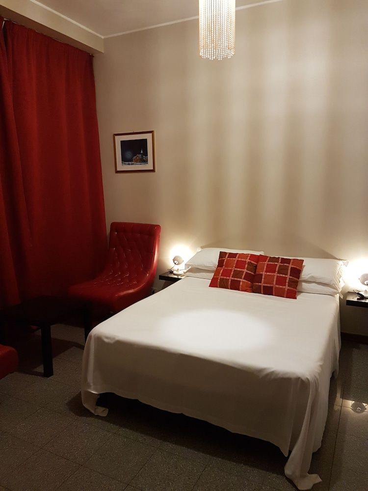 Residence House Aramis Down Town Triple Room (kindly inform about arrival time) 2