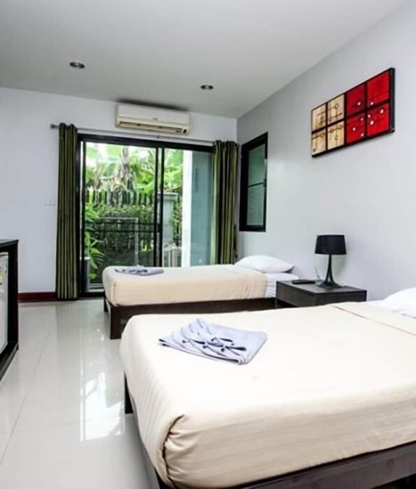 undefined Sitsongpeenong Muaythai 8