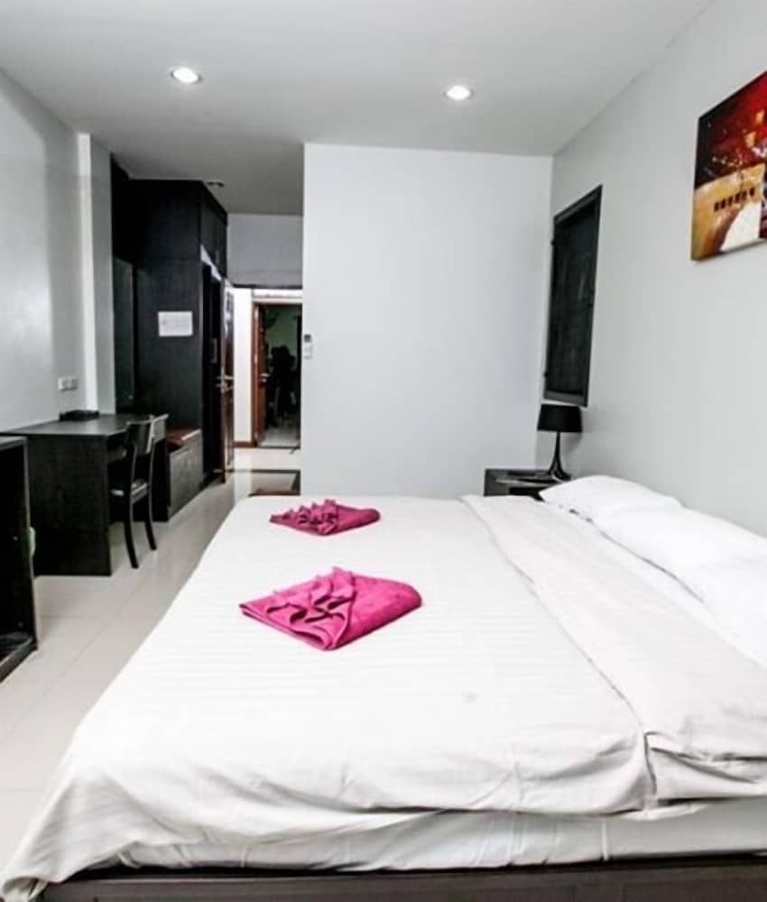 undefined Sitsongpeenong Muaythai 4