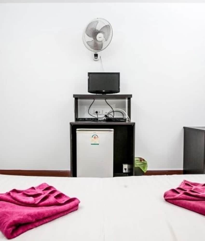 undefined Sitsongpeenong Muaythai 3