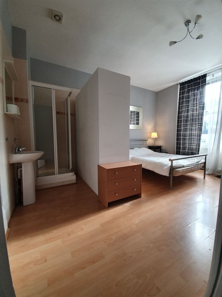 Studio Apartment in South Kensington 7 Studio 15