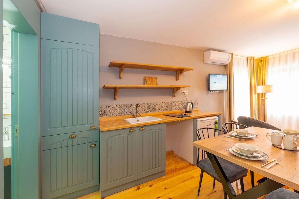 undefined suites istanbul 10