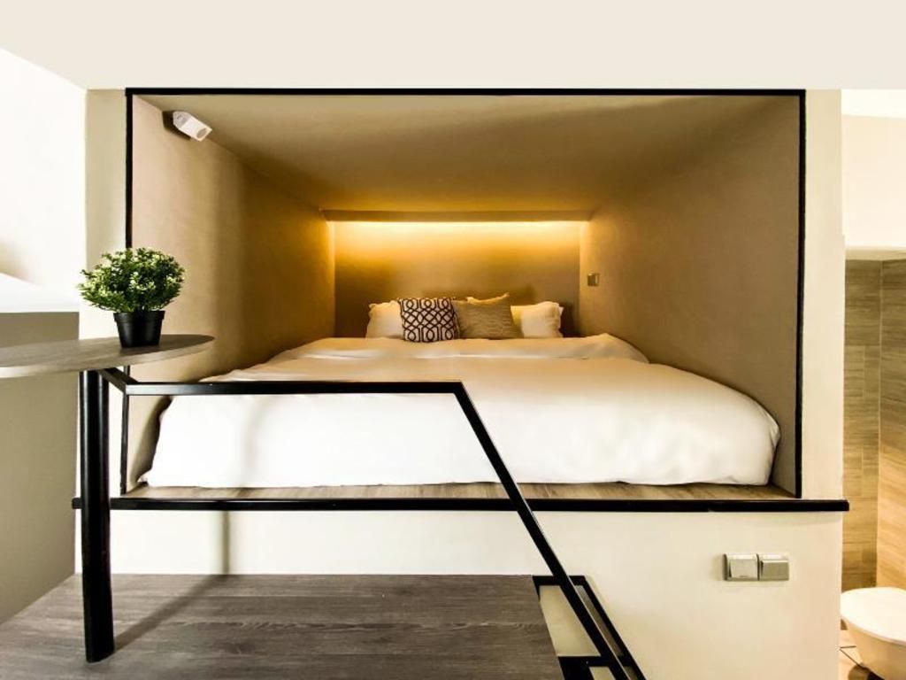 Cabin M with Private Bathroom