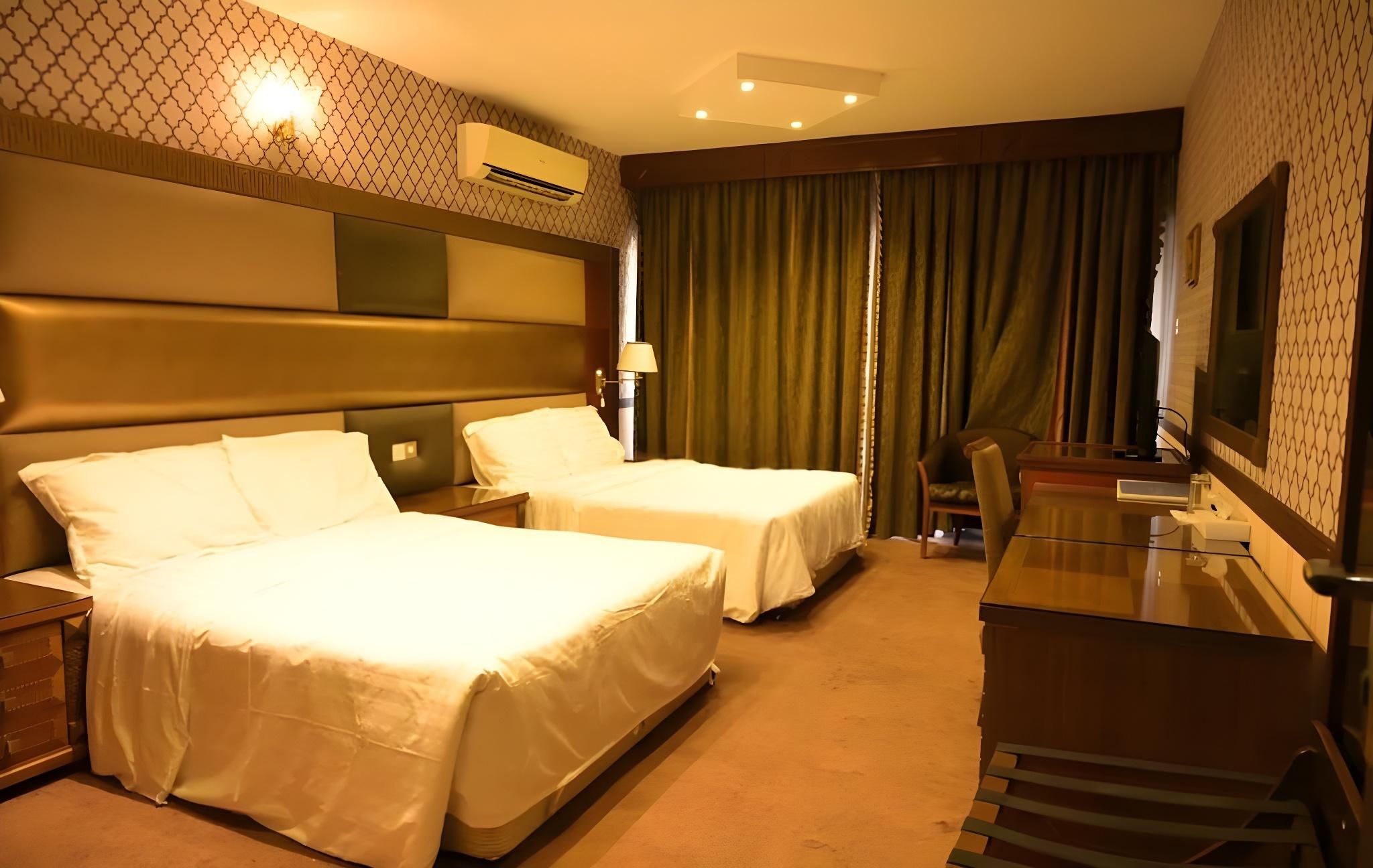 undefined ABJAD CROWN HOTEL 4