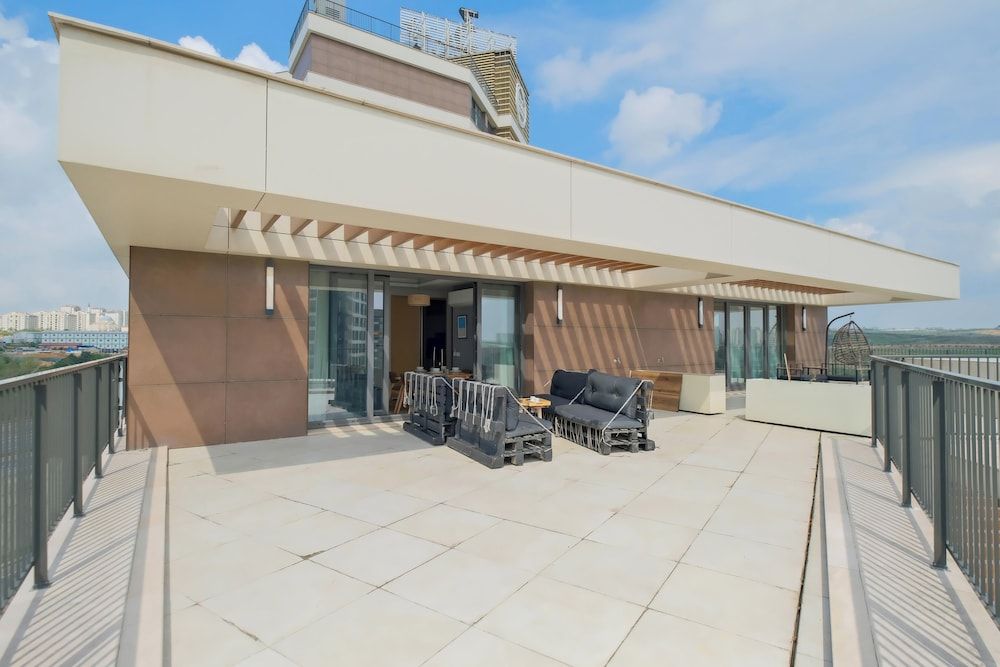 undefined Grand Residence by NewInn 10