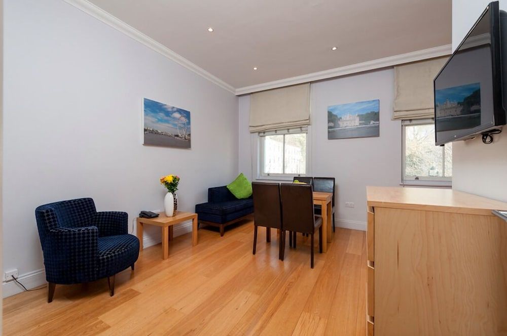 12 London Street Apartments Standard Apartment 20