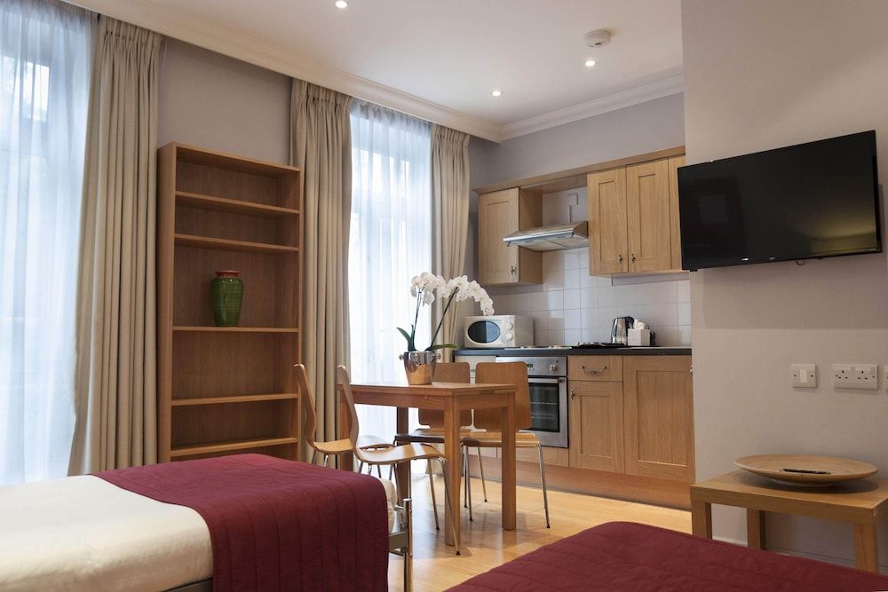 12 London Street Apartments Standard Apartment 18