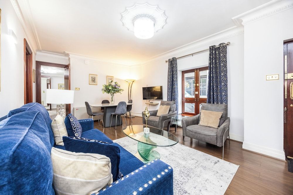 Carlton Court - Mayfair Apartment, 1 Bedroom, Ensuite 8