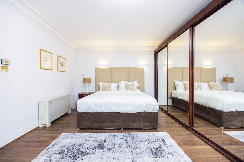 Carlton Court - Mayfair Apartment, 1 Bedroom, Ensuite 7