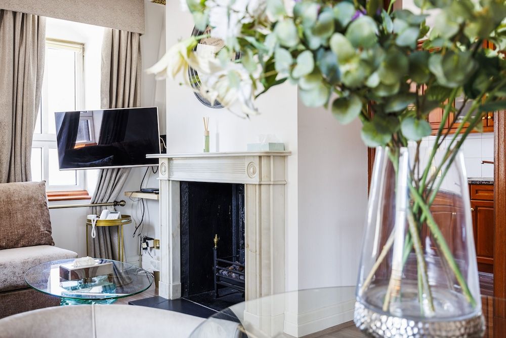 Carlton Court - Mayfair Penthouse, 1 Bedroom 13