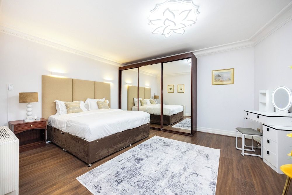 Carlton Court - Mayfair Apartment, 1 Bedroom, Ensuite 6