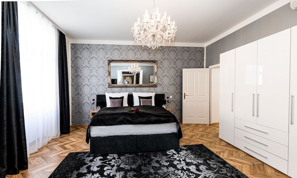 undefined Sophies Place Yppenplatz 2