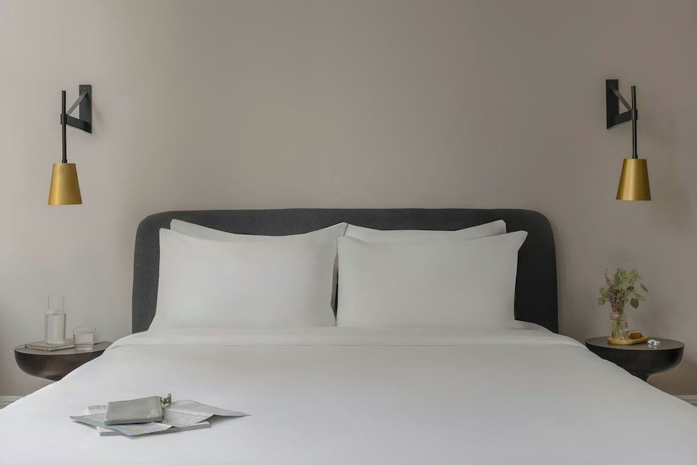 Room, 1 Queen Bed, Smoking, Kitchenette