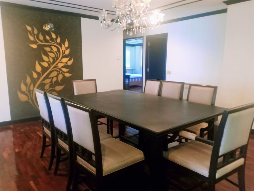 undefined Supha Maison 5