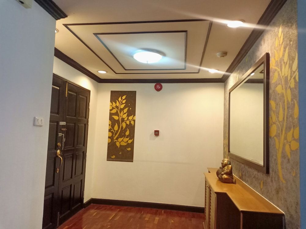 undefined Supha Maison 8