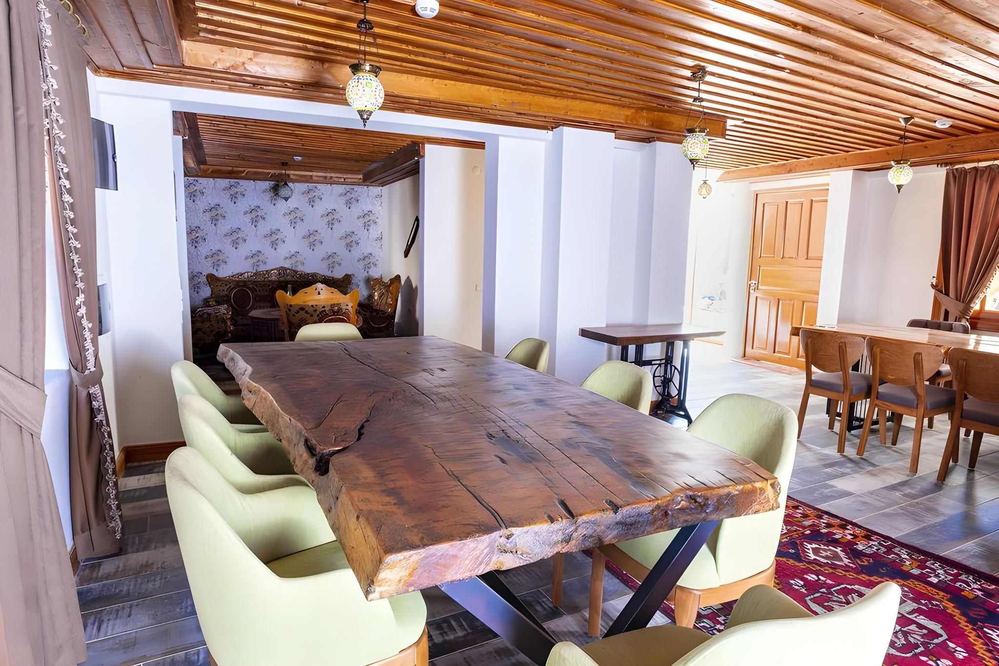 4bf95e58e3c6ae87d95005deb1a67e56