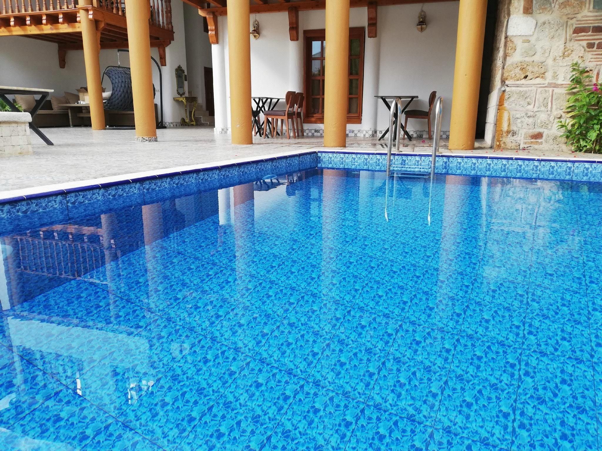 c00642255fe6109485569a0c891adbff