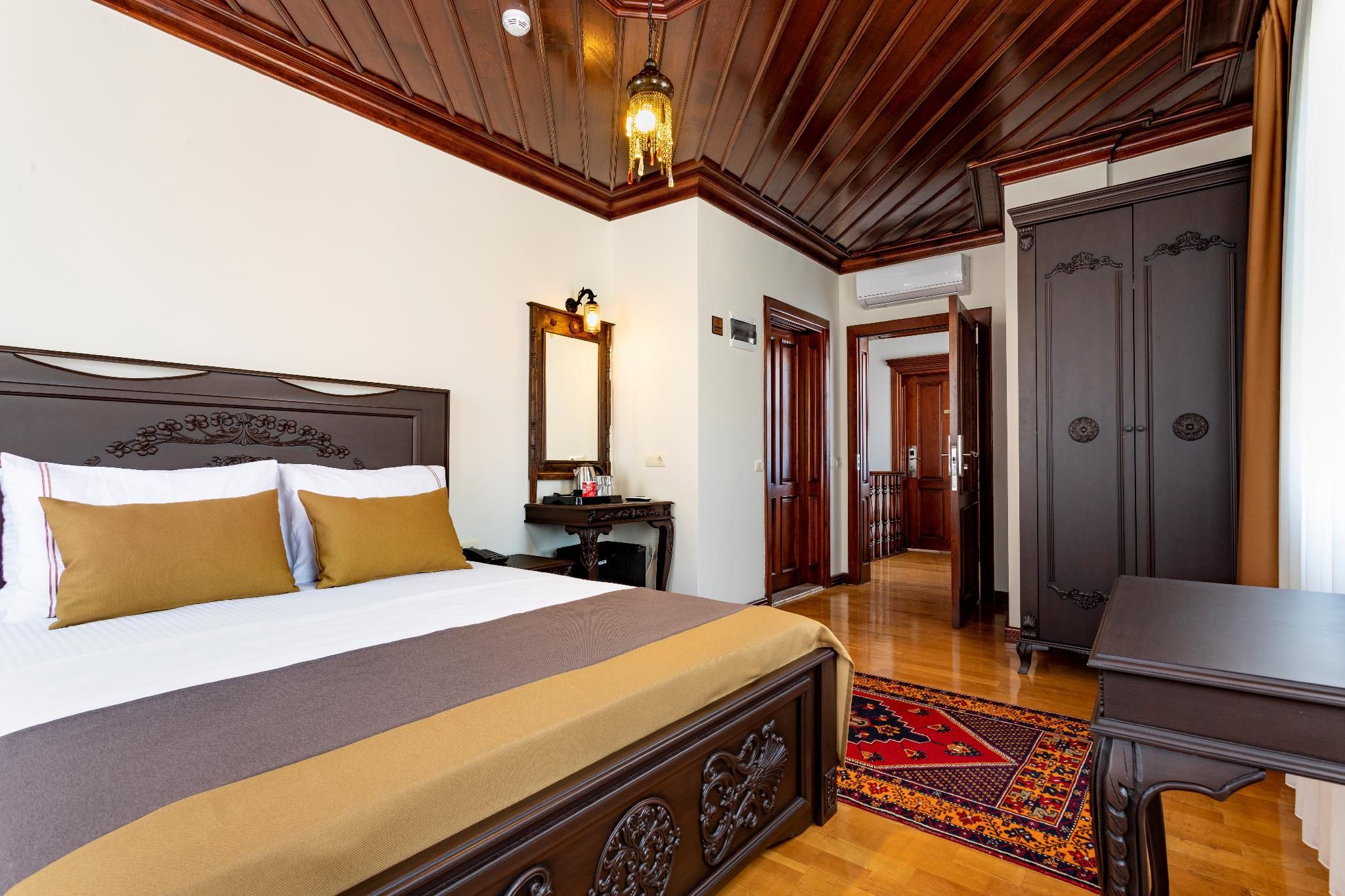 Superior Double Room B