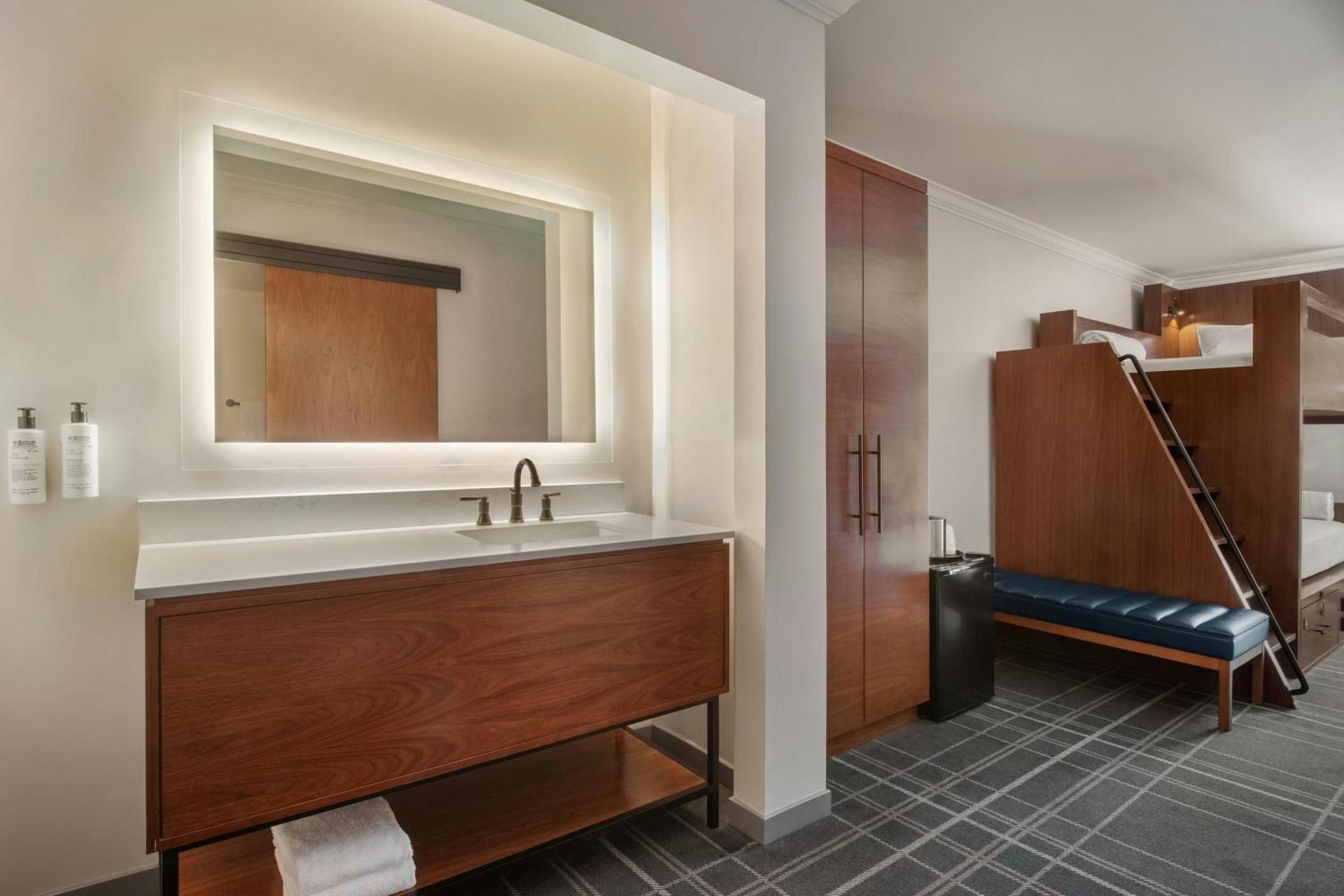 undefined FOUND Hotels, Santa Monica, Series by Marriott 5