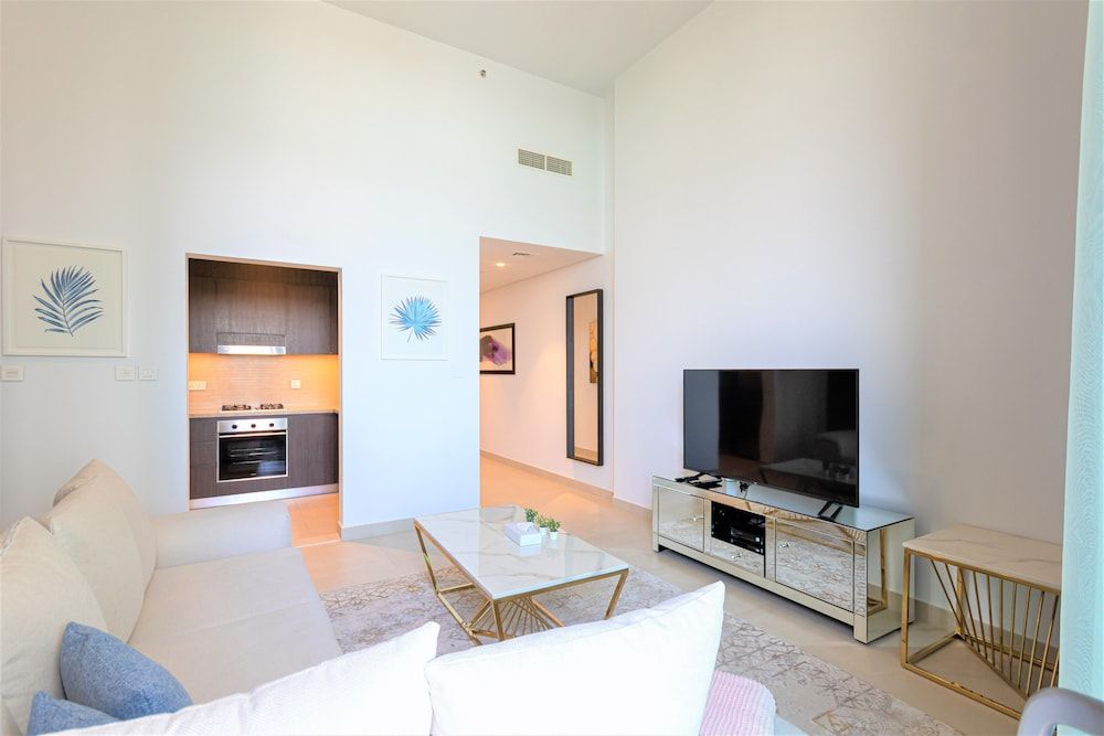 Fabulous Stay in Downtown Views Apartment (1 Bedroom) 13