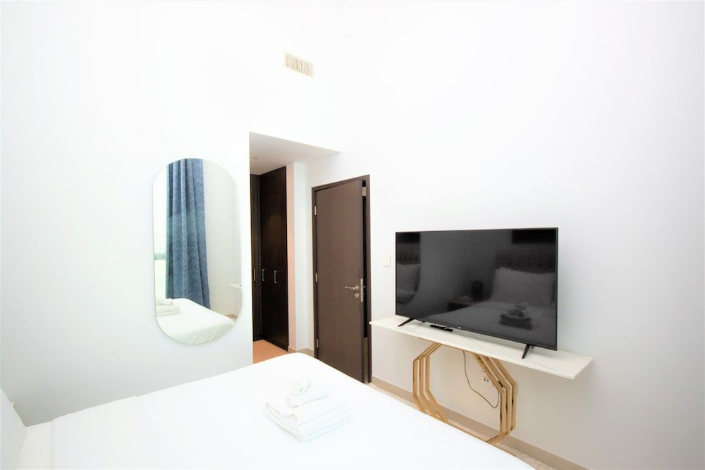 Fabulous Stay in Downtown Views Apartment (1 Bedroom) 8