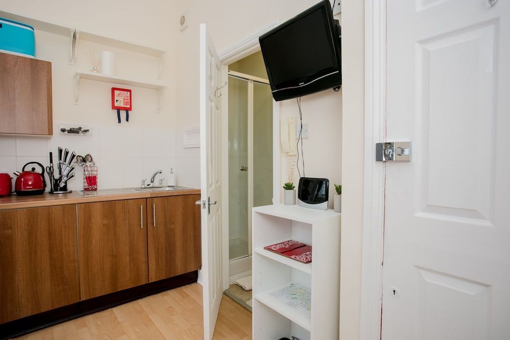 undefined Gorgeous Studio Apartment Near Pimlico 3