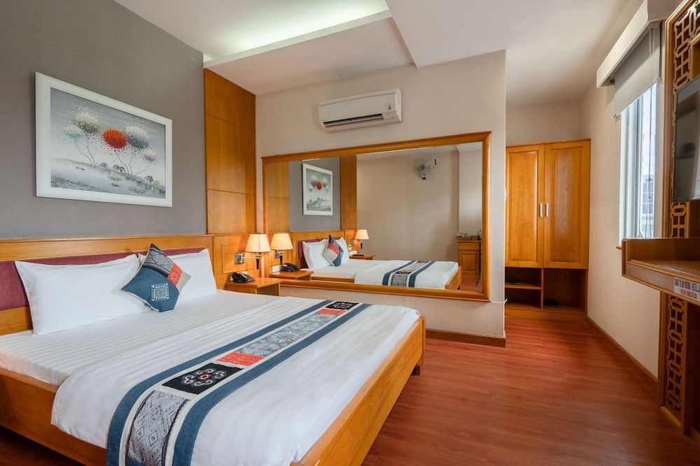 undefined Anh Dao Hotel 5