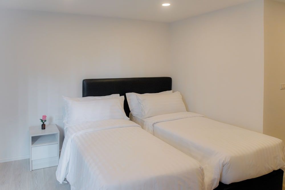 undefined The Rizin Hotel Phratumnak 2