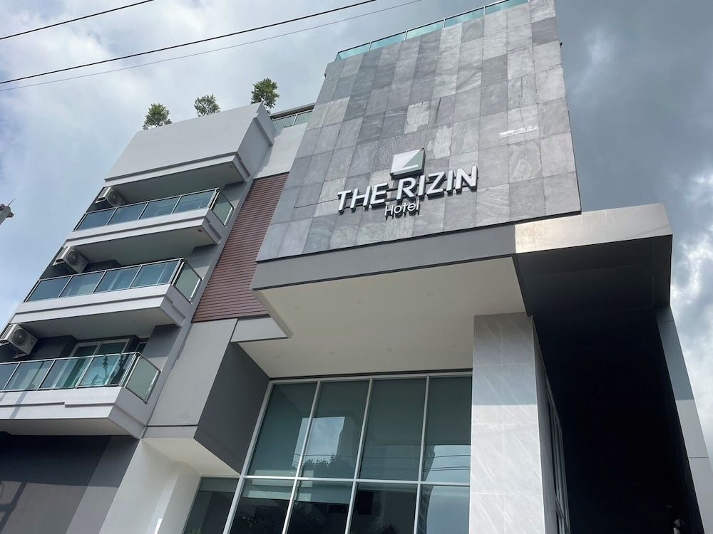 undefined The Rizin Hotel Phratumnak 6